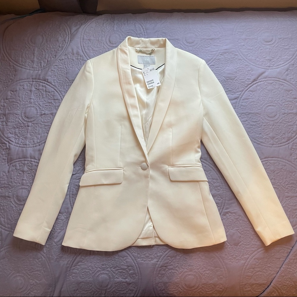 NWT H&M Cream Blazer